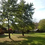 Domaine La Gazaille De Camille לינה וארוחת בוקר Le Temple-sur-Lot