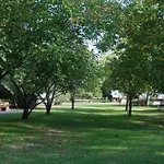 Domaine La Gazaille De Camille לינה וארוחת בוקר Le Temple-sur-Lot