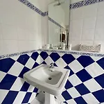 לינה וארוחת בוקר Domaine La Gazaille De Camille