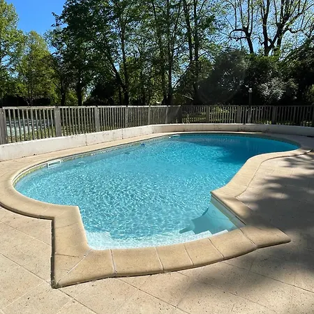 Bed & Breakfast Domaine La Gazaille De Camille 3*