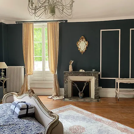 Domaine La Gazaille De Camille Bed & Breakfast 3*